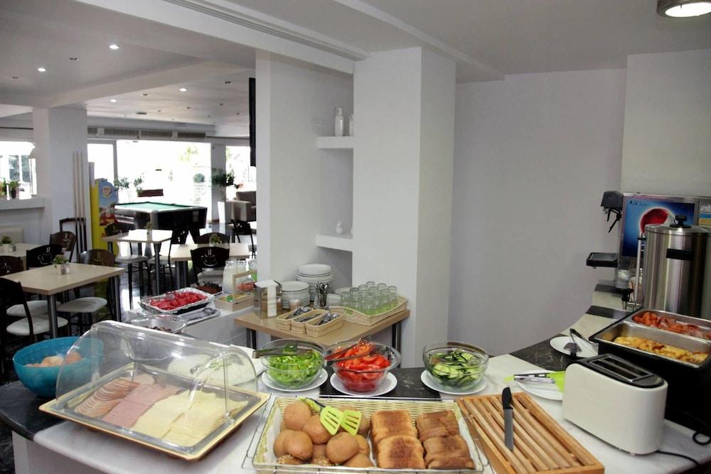 Mimosa Aparthotel